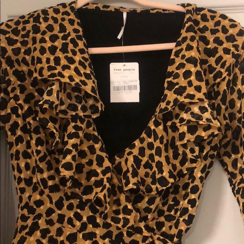 Leopard print wrap dress - Picture 3 of 4